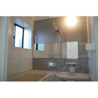 石調のアクセントでかっこいいお風呂