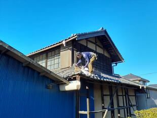屋根瓦のズレ・劣化をリセット！鶴ヶ島市O様邸 瓦積みなおし工事