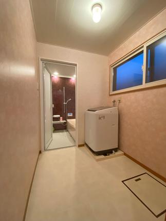 脱衣室へも断熱対策でインプラス(内窓)設置しました