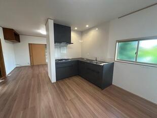 【島根県　出雲市N様邸】２部屋を１部屋の空間に！施主様ご希望のL型キッチン！