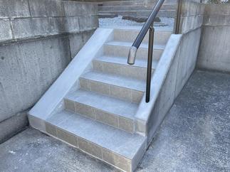 アプローチ　階段