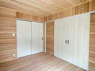 和室から洋室リフォーム～全面無垢の贅沢空間～