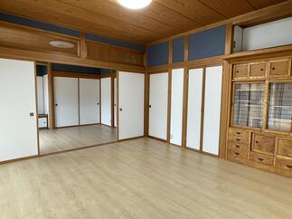 【8帖和室から洋室へのリフォーム】～和収納を活かして～