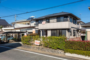 高崎市　ブラウンのフローリングでモダンスタイルに