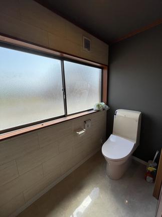 部屋のイメージを合わせたトイレ空間