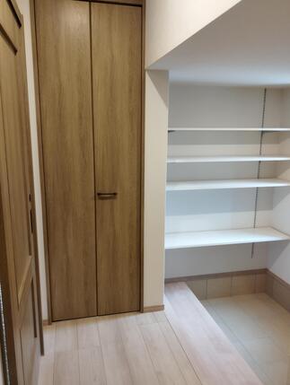 明るくすっきりとしたエントランス