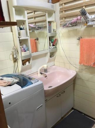 解体前　洗面台