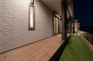 外構　ウッドデッキ