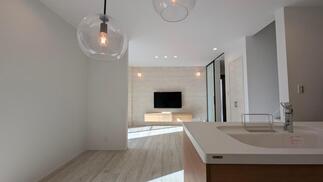 白を基調としたリビング！