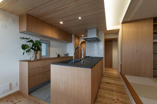 回遊できるLDK空間