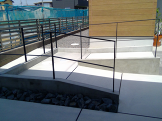 形状にこだわったスロープ。