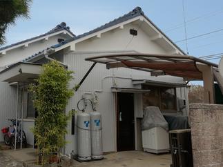 外壁塗装はホワイト&グレーで優しい色合いに！