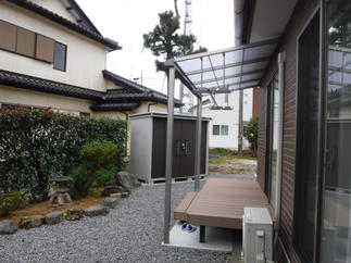 建物外観に合うブラウンの物置