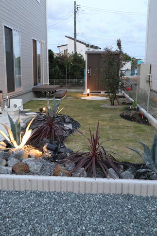 ライティングで夜間も明るく。