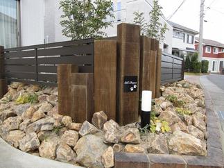 さりげないサインでドッグランをアピール。