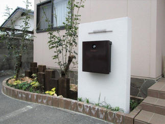 白とブラウンで可愛く。