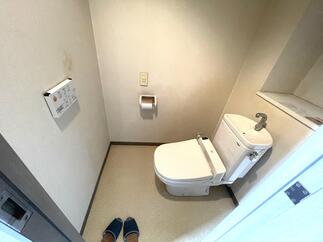 トイレ　施工前