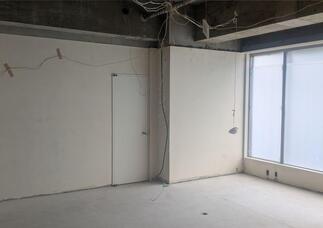 教室内　施工前