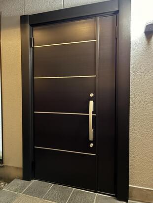 世田谷区　M様邸　玄関カバー工法・内窓設置工事