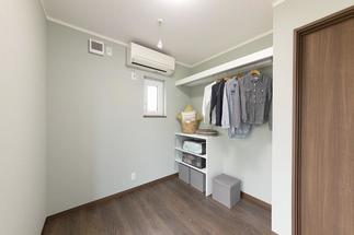 【使い勝手の良い収納スペース】