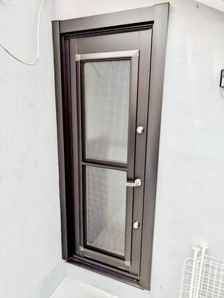 勝手口を新しく