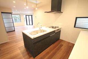 キッチンリフォーム　～高級感溢れる仕様へ～