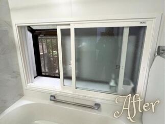 浴室窓にインプラス