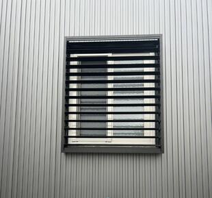 LIXIL可動式目隠しルーバー施工事例のご紹介