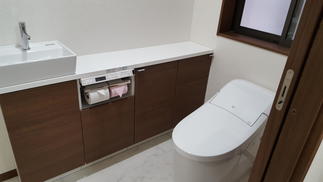 汲み取り式から最新のトイレで便利快適に♪