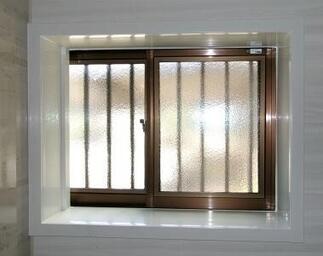 真空ガラスに交換し断熱性能アップで快適に♪