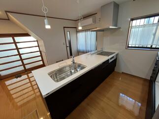 キッチンの対面化。システムキッチンシエラ