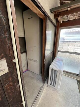 給湯器取替え。電気温水器からエコキュートに