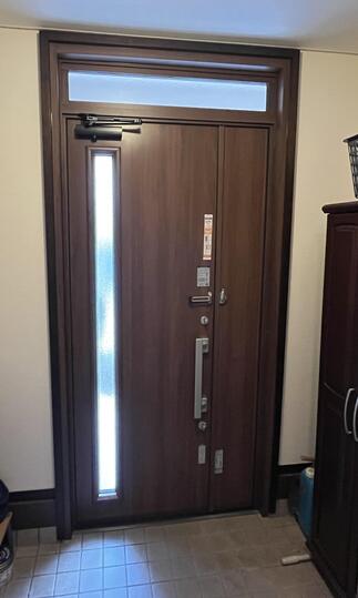 光あふれる明るい玄関へ