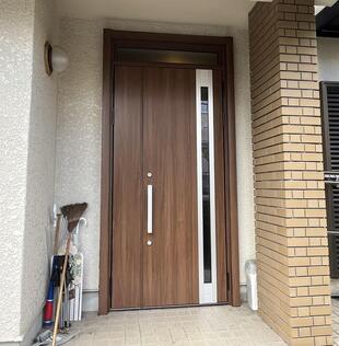 リシェント玄関ドアで防犯も断熱もバッチリ！新しい玄関で毎日が快適に