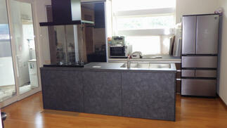 リビング側から見たキッチン　After