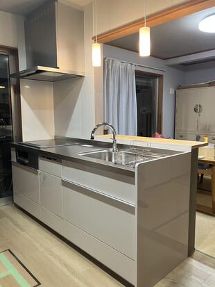 【千葉市】壁付けキッチンから対面型キッチンへレイアウト変更★LIXILキッチン〖リシェル〗