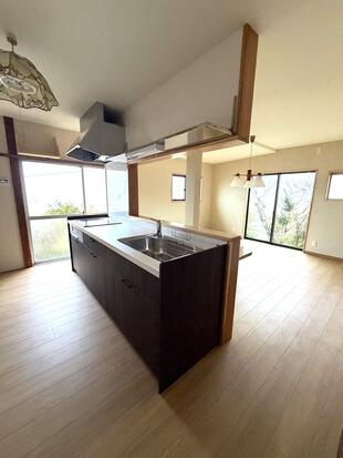 暮らしを整える、増改築と水まわりリフォーム