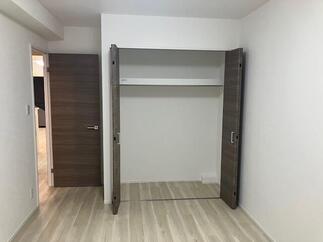 洗練された大容量クローゼット